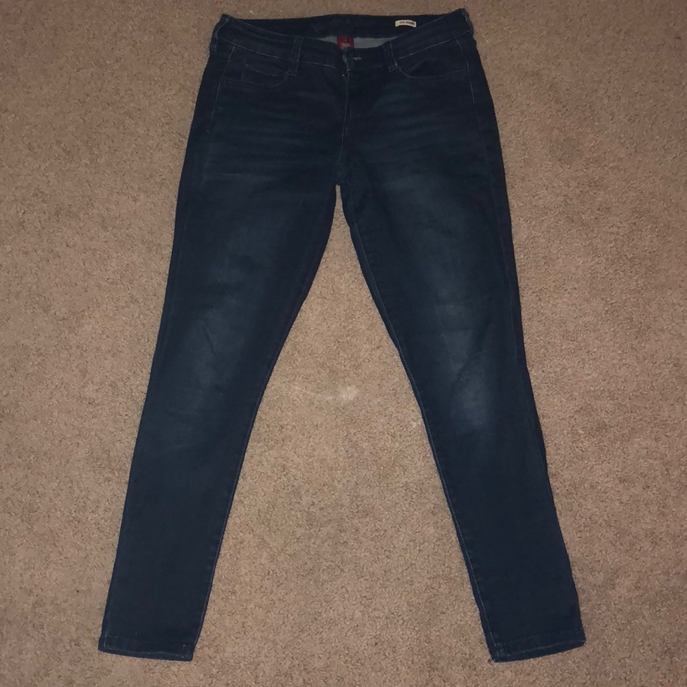 Skinny jeans